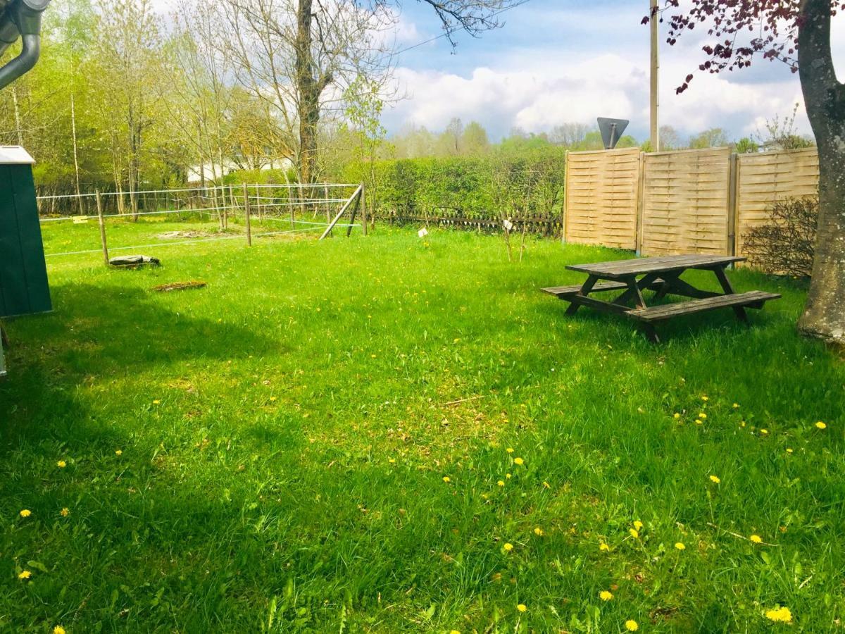 Apartment Ferienhaus Am Menzerather Weiher *